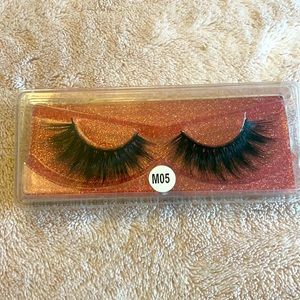 Mink Eye Lashes (Mink05)